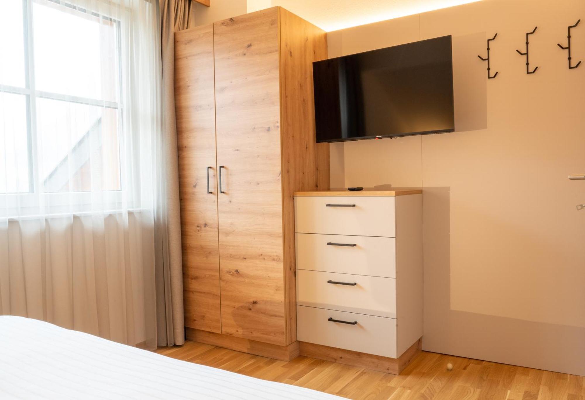 Bauernhofhotel "Die Unterbergerin" - Zimmer Mit Fruehstueck Und Ferienwohnungen In Gastein Mit Gratis Thermeneintritt Dorfgastein Pokoj fotografie